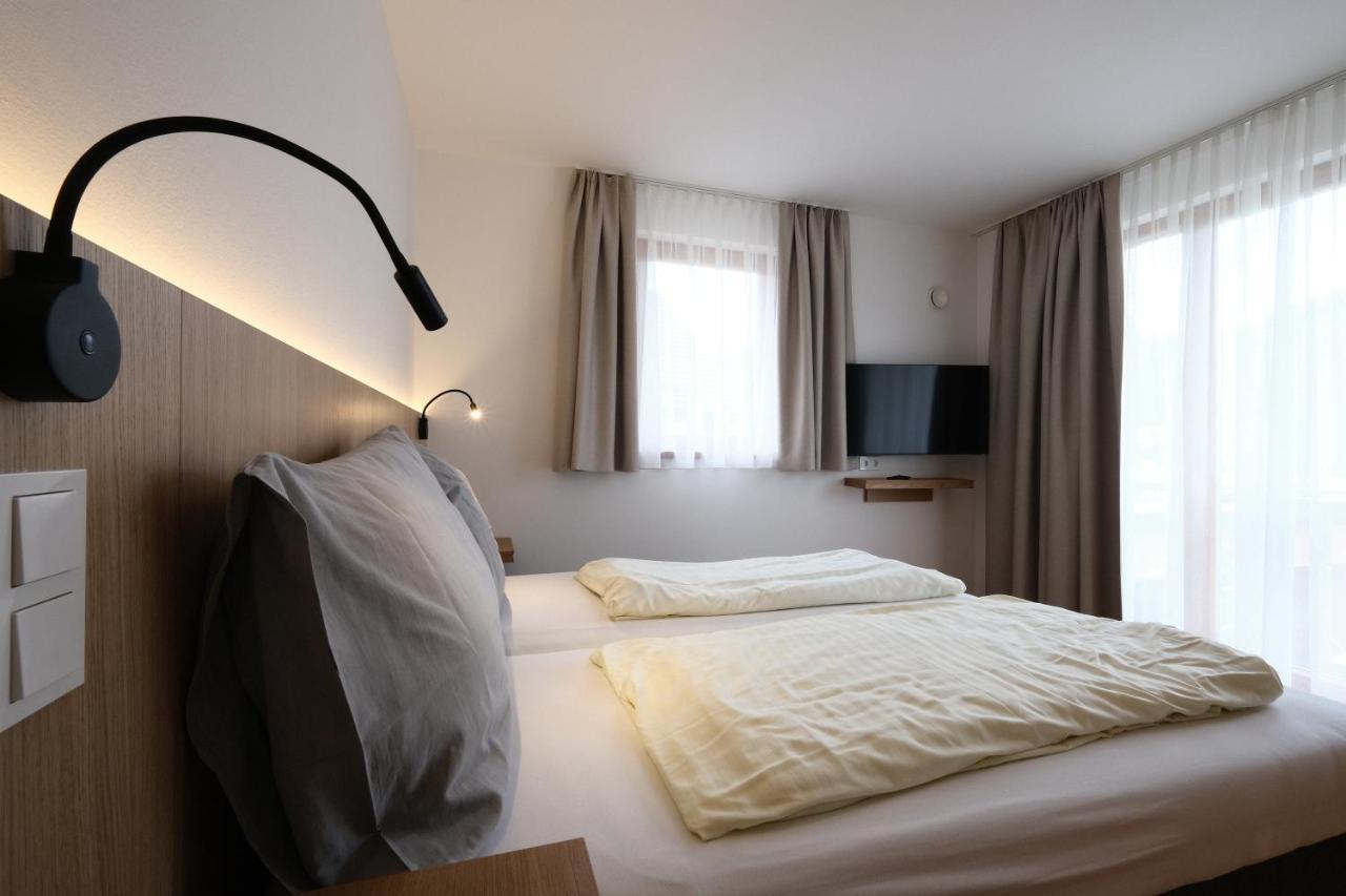 Seehotel & Seeapartments Kaerntnerhof- Direkt Am See! Weissensee Eksteriør billede