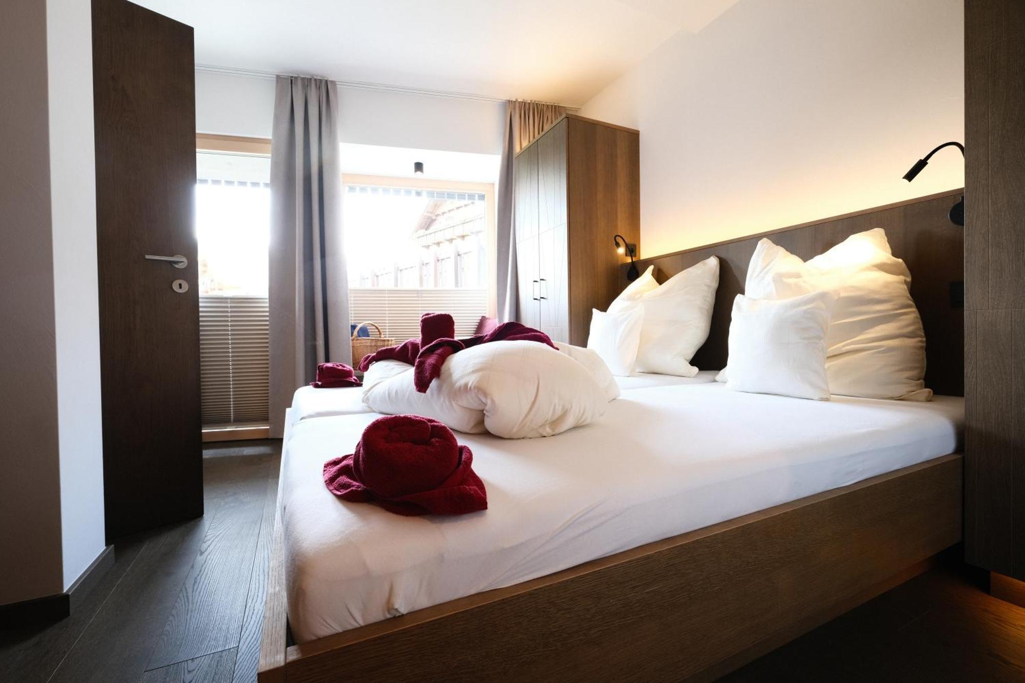 Seehotel & Seeapartments Kaerntnerhof- Direkt Am See! Weissensee Eksteriør billede